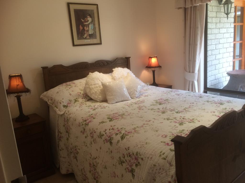 Nivalis Bed And Breakfast Herne Hill Room photo